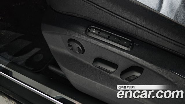 Volkswagen Tiguan (II) 2.0 TDI Premium 2021 — фото 16