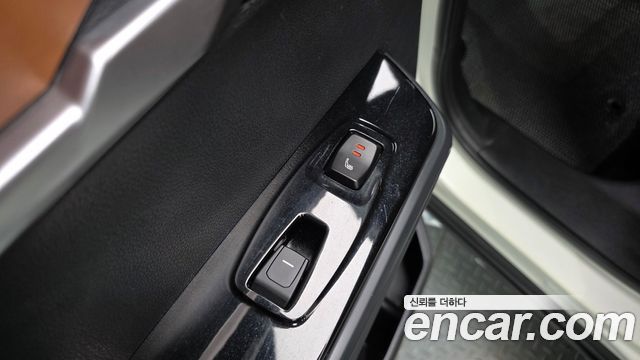 KG Mobility (SsangYong) Torres Gasoline 1.5 4WD T7 2023 — фото 18