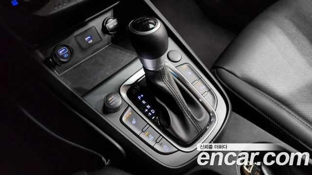 Hyundai Kona Gasoline 1.6 Turbo 2WD Smart 2021 — фото 9