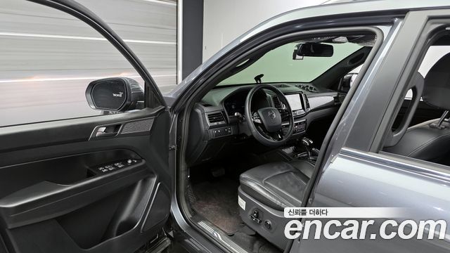 KG Mobility (SsangYong) Rexton Sports Khan Diesel 2.2 4WD Prestige 2023 — фото 10