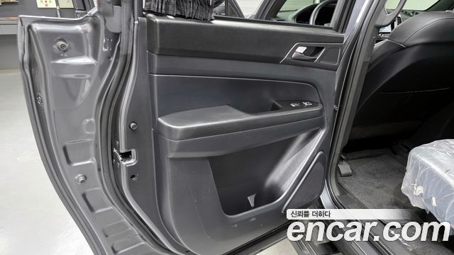 KG Mobility (SsangYong) Rexton Sports Khan Diesel 2.2 4WD Prestige 2023 — фото 25