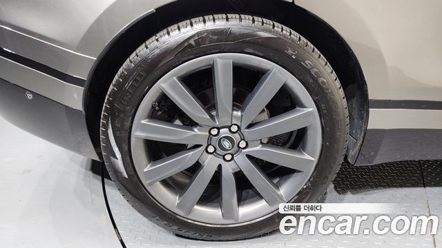 Land Rover Range Rover Velar 3.0 D300 R-Dynamic HSE 2019 — фото 5