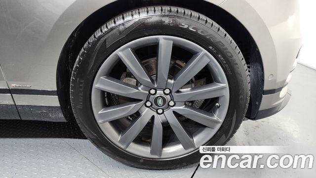 Land Rover Range Rover Velar 3.0 D300 R-Dynamic HSE 2019 — фото 27