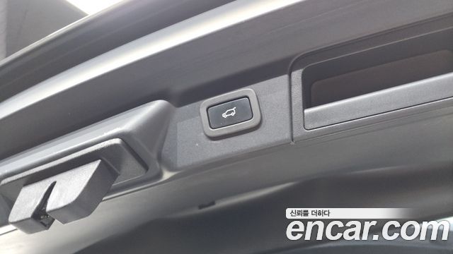 Land Rover Range Rover Velar 3.0 D300 R-Dynamic HSE 2019 — фото 41