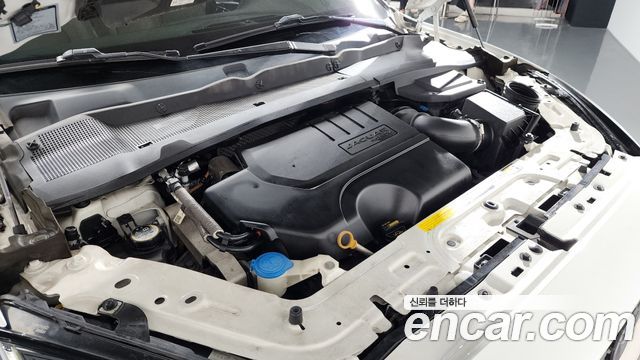 Jaguar E-PACE R250 R-Dynamic SE 2018 — фото 6