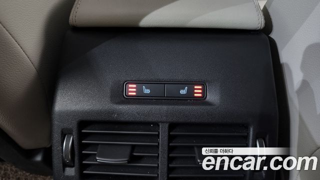 Jaguar E-PACE R250 R-Dynamic SE 2018 — фото 15