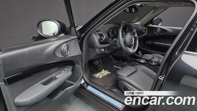 MINI Cooper Clubman Classic 2nd 2024 — фото 10