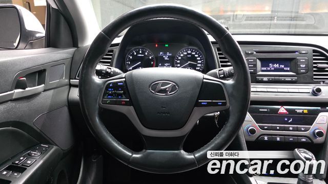 Hyundai Avante (AD) 1.6 GDI Smart 2016 — фото 13