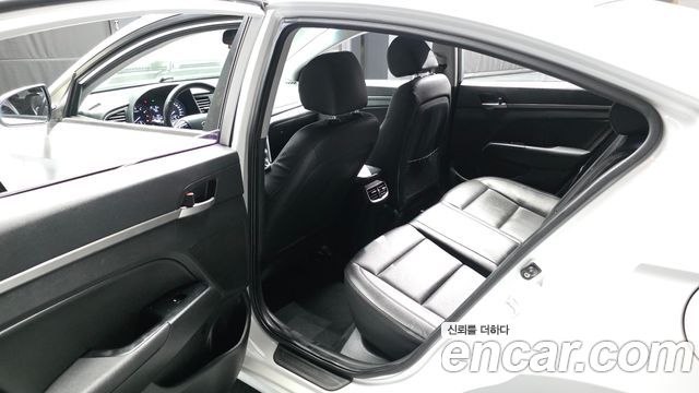 Hyundai Avante (AD) 1.6 GDI Smart 2016 — фото 26