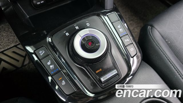 Kia Seltos Gasoline 1.6 Turbo 2WD Signature 2023 — фото 9