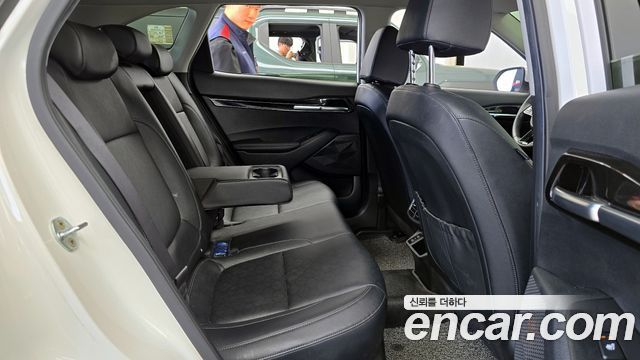Kia Seltos Gasoline 1.6 Turbo 2WD Signature 2023 — фото 12