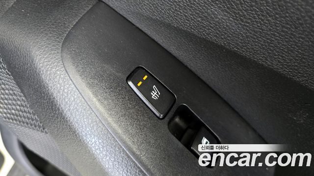 Kia Seltos Gasoline 1.6 Turbo 2WD Signature 2023 — фото 19