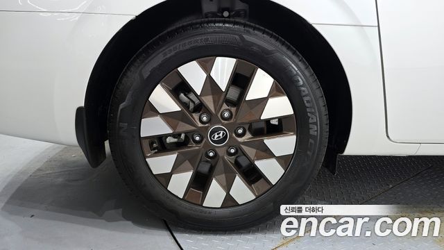 Hyundai Staria 2WD Camping Car Prestige Camper 4Seater 2024 — фото 5