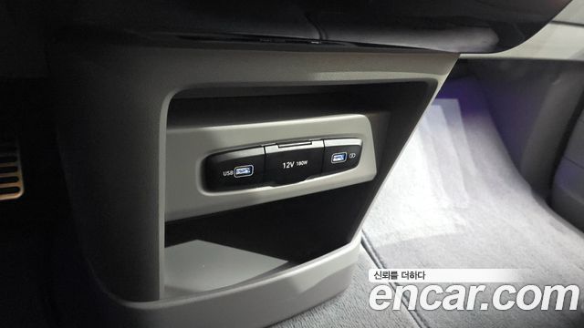 Hyundai Staria 2WD Camping Car Prestige Camper 4Seater 2024 — фото 31