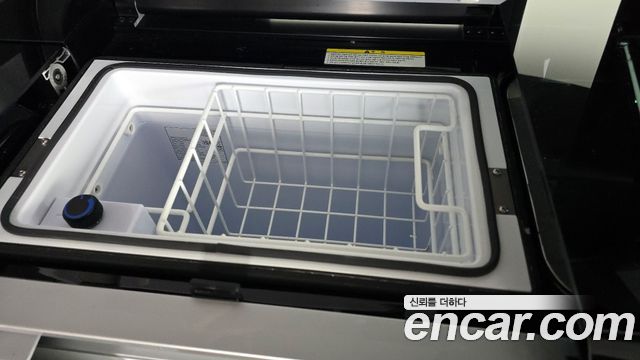 Hyundai Staria 2WD Camping Car Prestige Camper 4Seater 2024 — фото 35