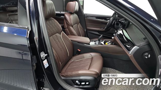 BMW 5 Series (G30) 530i M Sport Package 2022 — фото 11