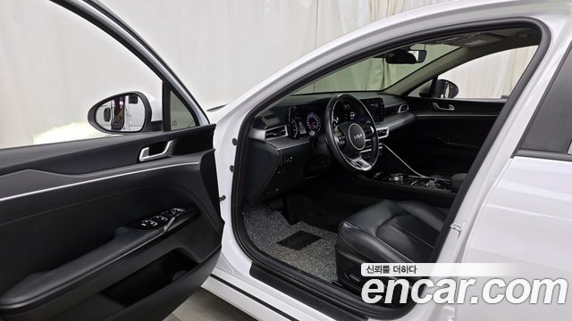 Kia K5 (III) 2.0 Prestige 2022 — фото 10