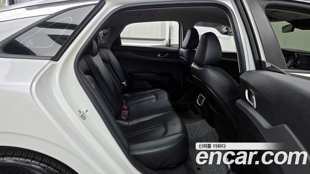 Kia K5 (III) 2.0 Prestige 2022 — фото 12