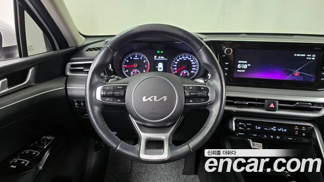 Kia K5 (III) 2.0 Prestige 2022 — фото 13