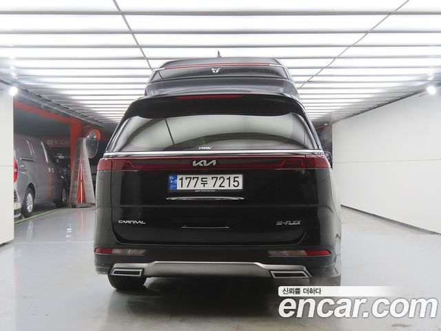 Kia Carnival (IV) Gasoline 9-seater Limousine(Special vehicle) 2023 — фото 4