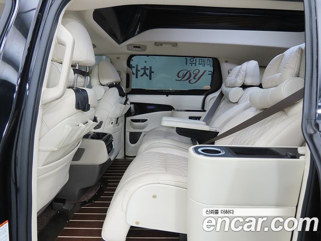 Kia Carnival (IV) Gasoline 9-seater Limousine(Special vehicle) 2023 — фото 10