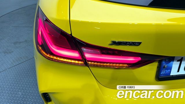 BMW 1 Series (F40) M135i xDrive Prism 2022 — фото 29