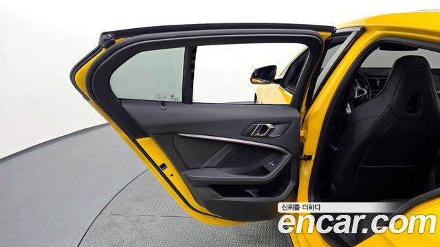 BMW 1 Series (F40) M135i xDrive Prism 2022 — фото 31