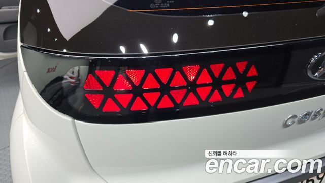 Hyundai Casper The Essential 2023 — фото 23