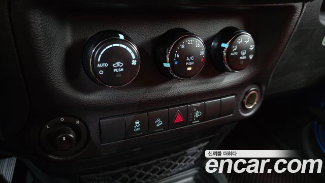 Jeep Wrangler (JK) 3.6 Rubicon 2Door 2016 — фото 16