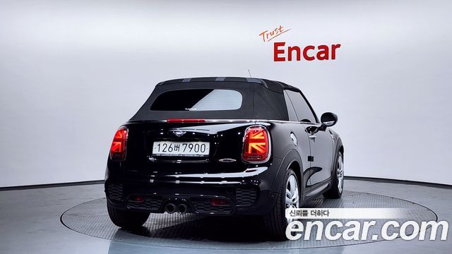 MINI Cooper S Convertible JCW 3rd 2020 — фото 4