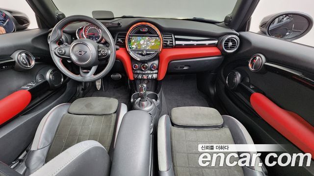 MINI Cooper S Convertible JCW 3rd 2020 — фото 7