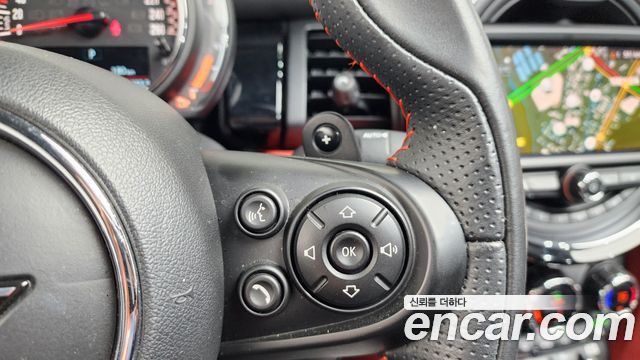 MINI Cooper S Convertible JCW 3rd 2020 — фото 15