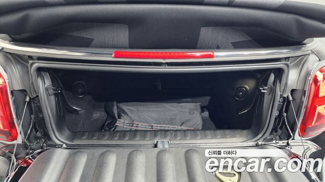 MINI Cooper S Convertible JCW 3rd 2020 — фото 17