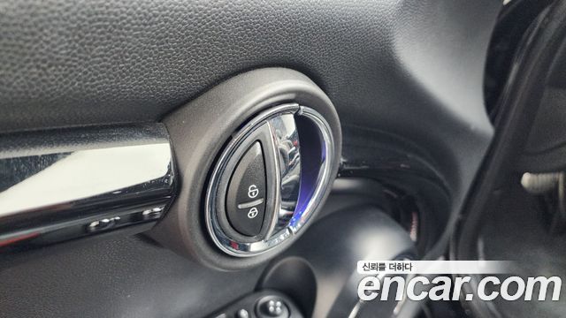 MINI Cooper S Convertible JCW 3rd 2020 — фото 20