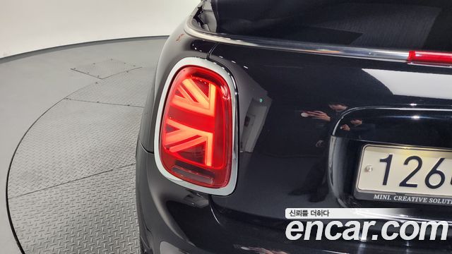 MINI Cooper S Convertible JCW 3rd 2020 — фото 23