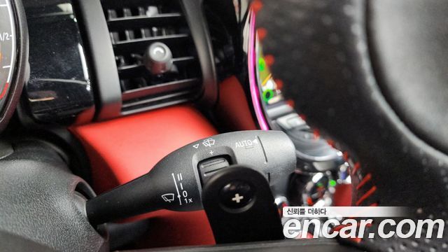 MINI Cooper S Convertible JCW 3rd 2020 — фото 33