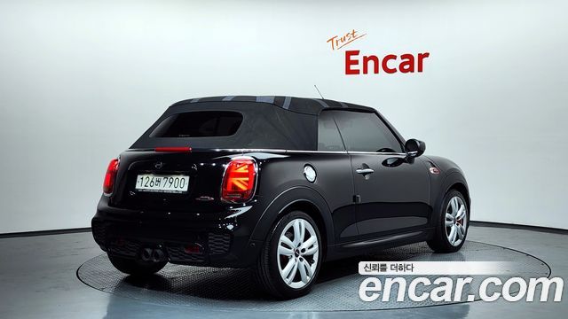 MINI Cooper S Convertible JCW 3rd 2020 — фото 36