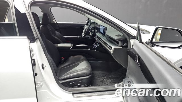Hyundai Grandeur (GN7) 3.5 LPG 2WD (Taxi) Deluxe 2024 — фото 18