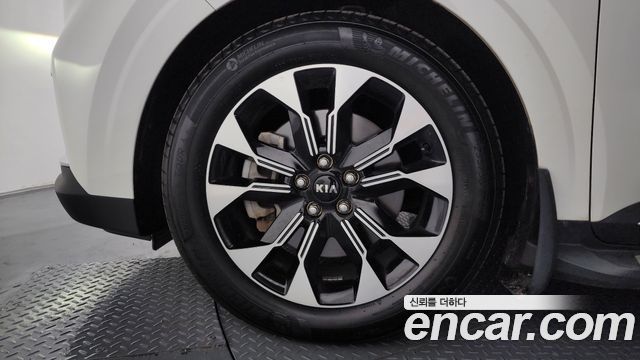 Kia Carnival (IV) Diesel 7-Seater Signature 2021 — фото 5