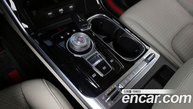 Kia Carnival (IV) Diesel 7-Seater Signature 2023 — фото 9