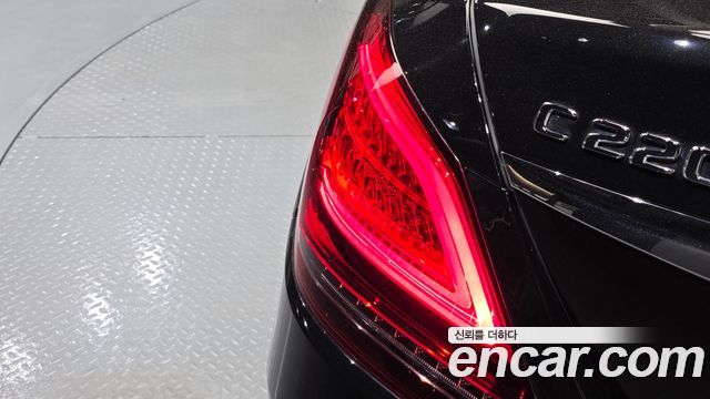 Mercedes-Benz C-Class (W205) C220 d 4MATIC 2020 — фото 23