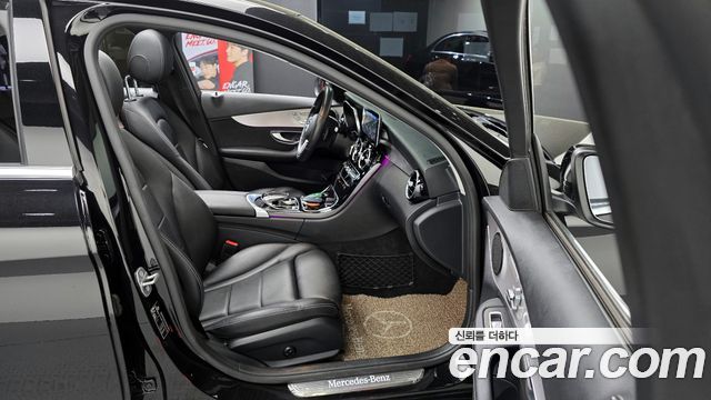 Mercedes-Benz C-Class (W205) C220 d 4MATIC 2020 — фото 26