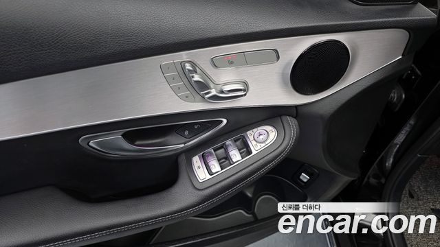 Mercedes-Benz C-Class (W205) C220 d 4MATIC 2020 — фото 29
