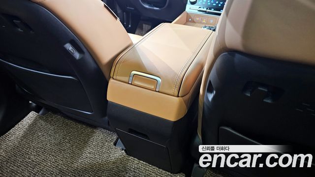 Hyundai Santa Fe (MX5) HEV 1.6 2WD Calligraphy 2024 — фото 32