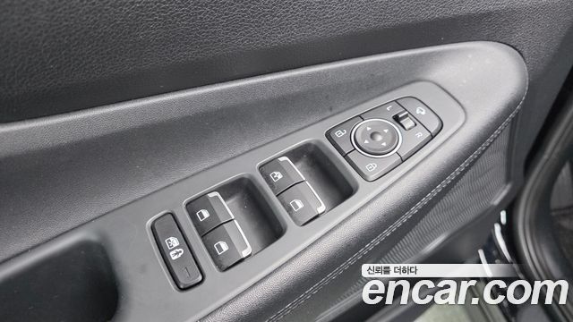 Hyundai Santa Fe Diesel 2.2 2WD Exclusive 2023 — фото 12