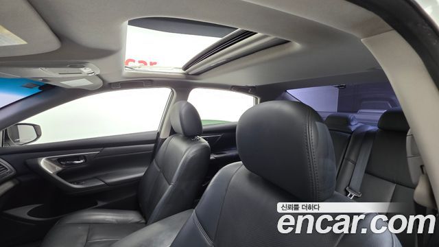Nissan Altima 2.5 L33 2016 — фото 17