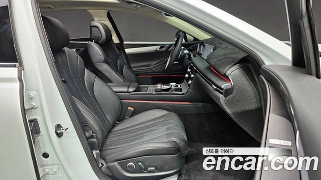 Genesis G80 (RG3) Gasoline 2.5 Turbo AWD 2025 — фото 16
