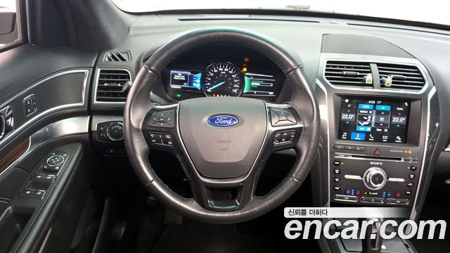 Ford Explorer 2.3 Limited 4WD 5th 2017 — фото 13