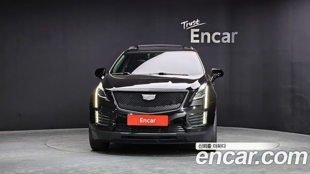 Cadillac XT5 3.6 Premium AWD 2019 — фото 3