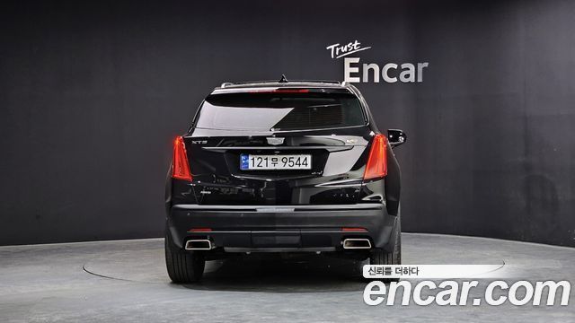 Cadillac XT5 3.6 Premium AWD 2019 — фото 4
